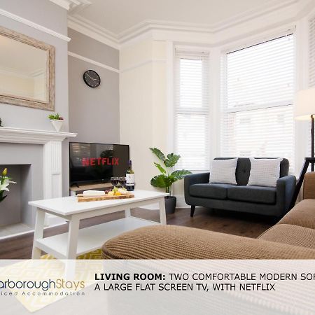 Scarborough Stays - Victorian Townhouse - 5 Bedrooms - Sleeps 9 ภายนอก รูปภาพ