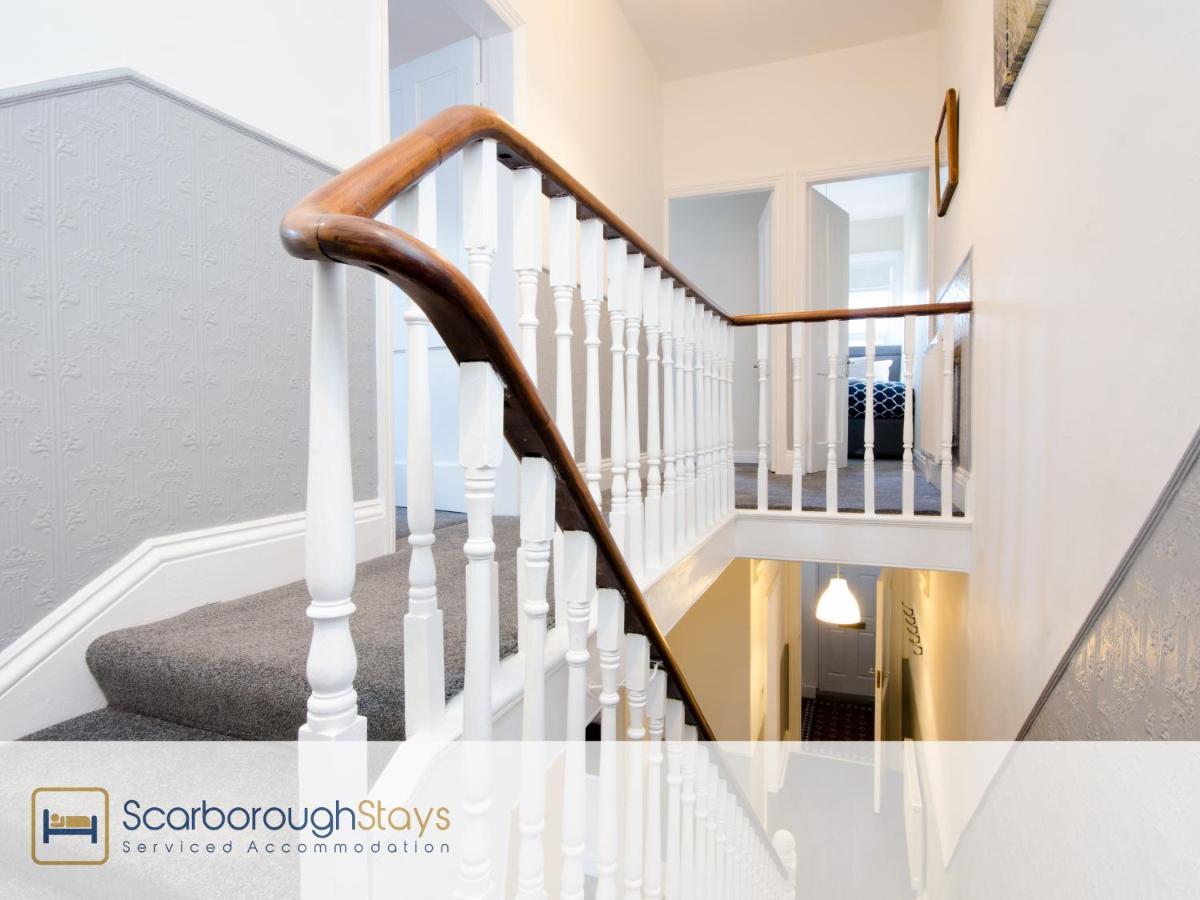Scarborough Stays - Victorian Townhouse - 5 Bedrooms - Sleeps 9 ภายนอก รูปภาพ
