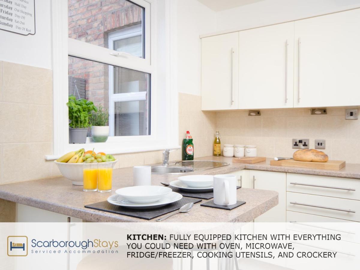Scarborough Stays - Victorian Townhouse - 5 Bedrooms - Sleeps 9 ภายนอก รูปภาพ